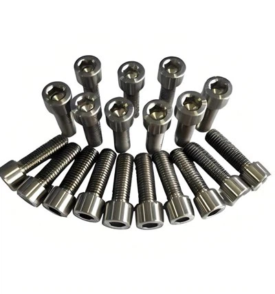 7. klassi titaankruvid ja pähklid